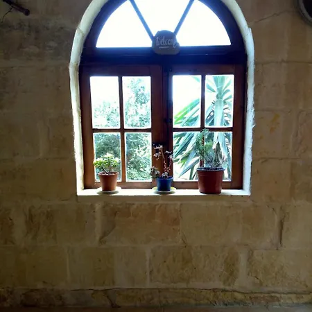 Tal Pejp فندق مبيت وإفطار *